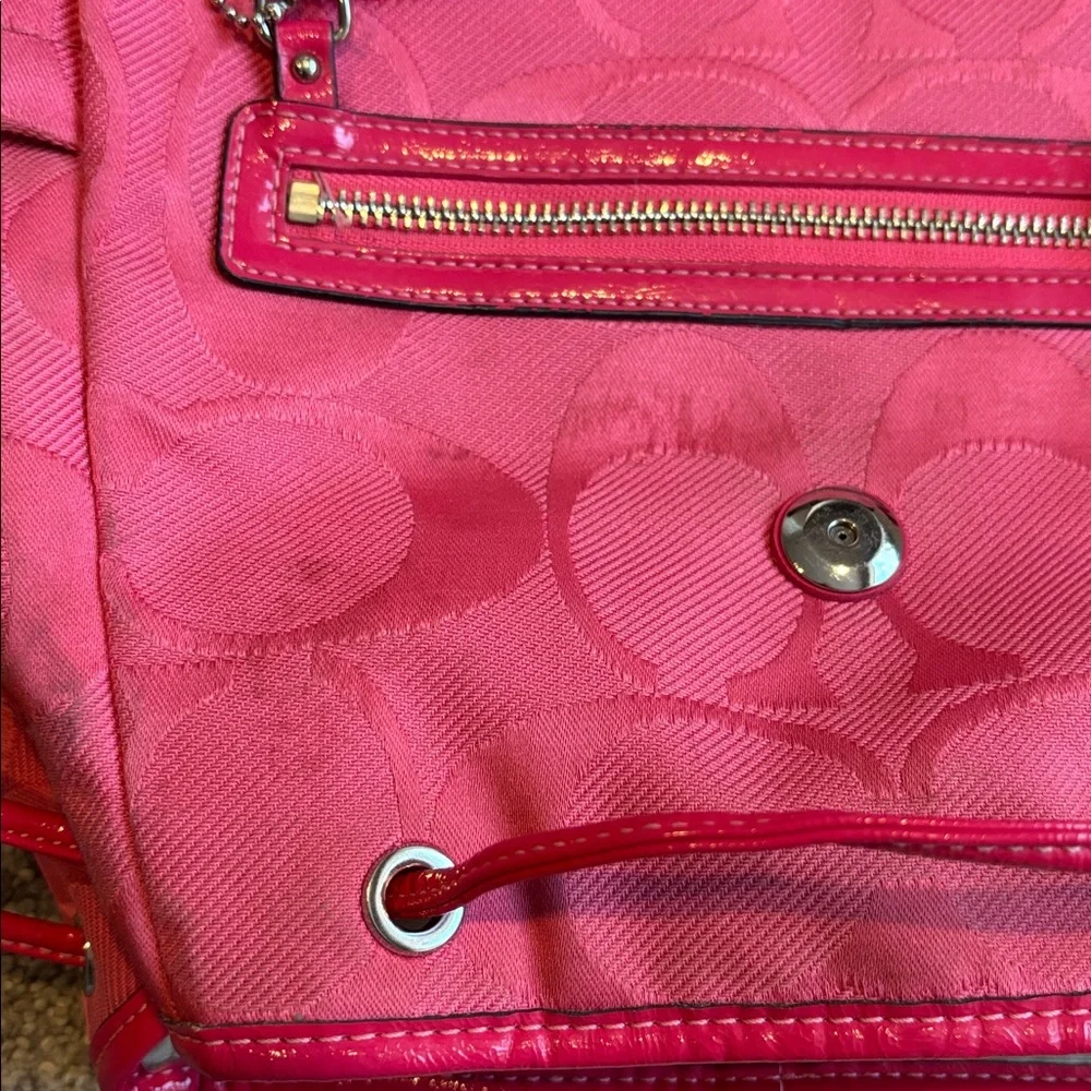 Coach Kyra Signature Backpack in Hibiscus F16548 with charm - Picture 14 of 15